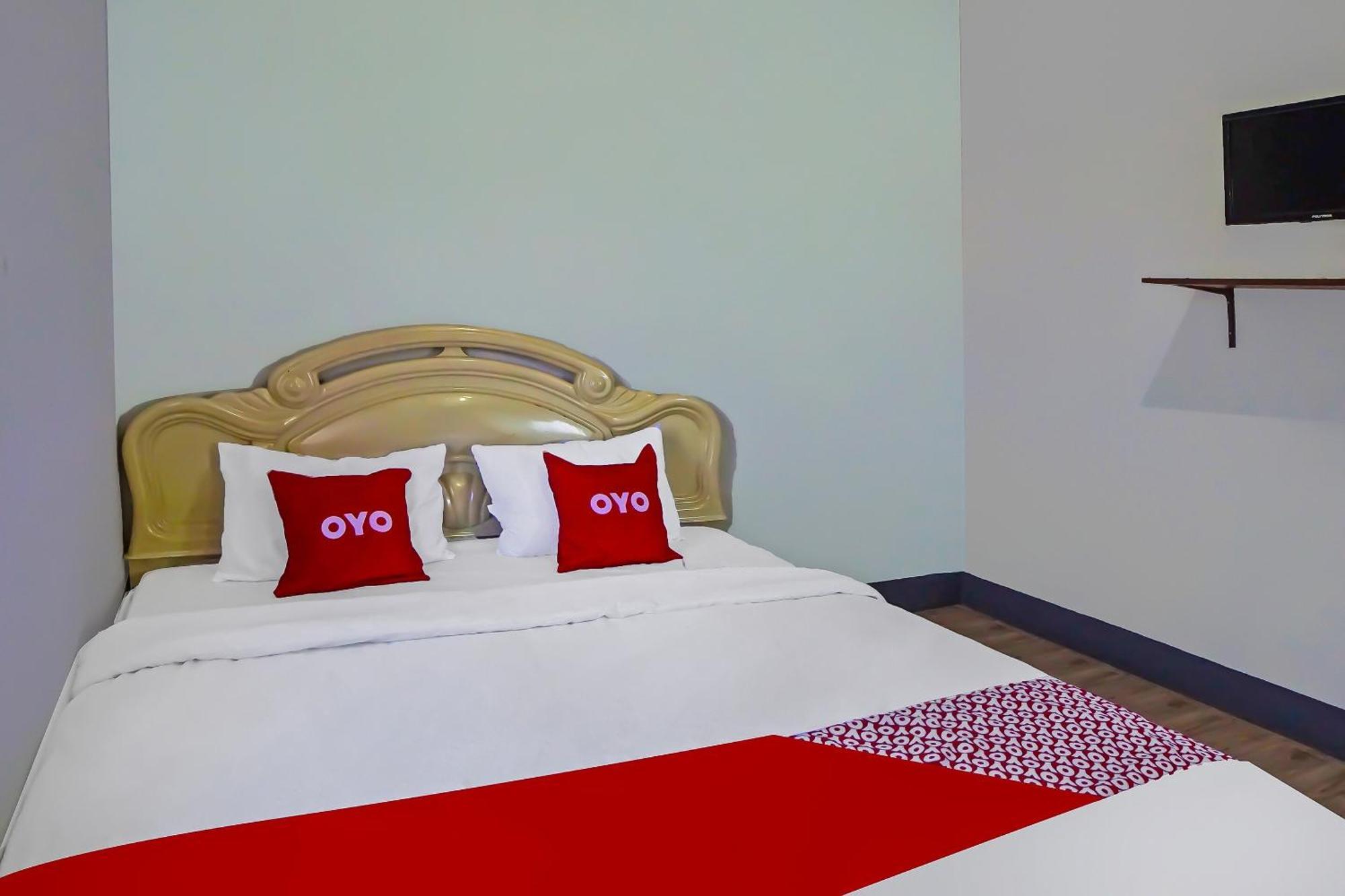 Oyo 92235 Guesthouse Rantang Medan Luaran gambar